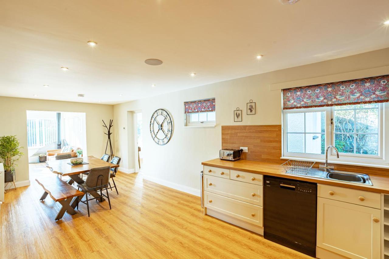 Sparrowhawk Cottage With Hot Tub 牛顿斯图尔特 外观 照片